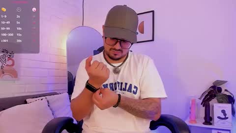 Snapshot of daviidevans chatting on 15, 1, 2026 David Evans online show from 15, 1, 2026