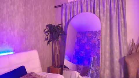 Snapshot of davis_saint chatting on 12, 6, 2026 Davis online show from 12, 6, 2026