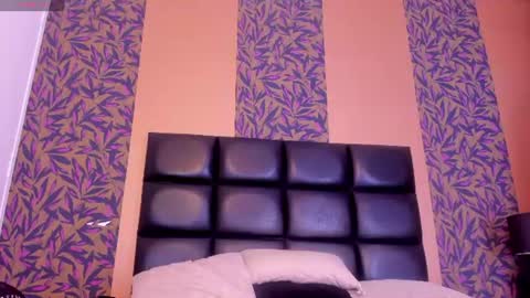 Snapshot of davis_saint chatting on 7, 7, 2026 Davis online show from 7, 7, 2026