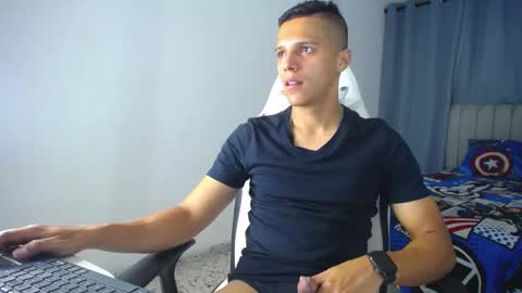 Snapshot of davisito7 chatting on 21, 1, 2025 David Angel online show from 21, 1, 2025