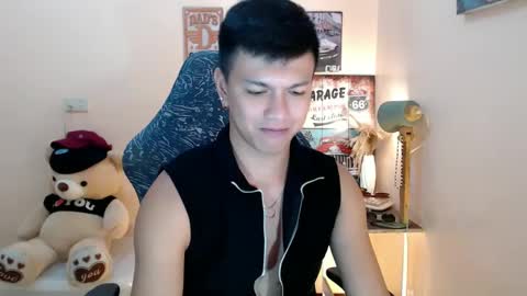 Snapshot of dax_x chatting on 28, 12, 2024 JC LOVER BOY online show from 28, 12, 2024