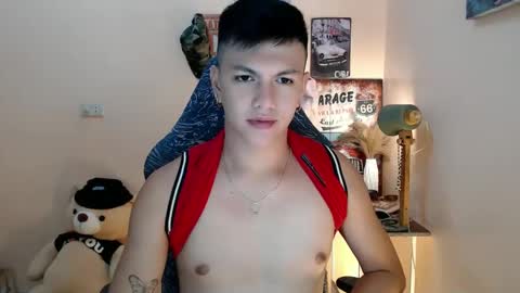 Snapshot of dax_x chatting on 22, 1, 2025 JC LOVER BOY online show from 22, 1, 2025