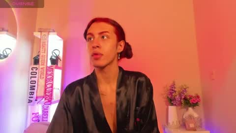 Dayana Hill online show from 4, 7, 2026