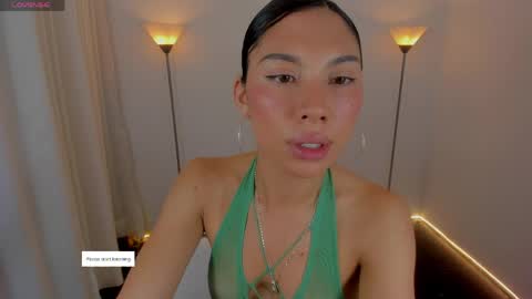 I am Dayanna  tecca online show from 15, 4, 2026