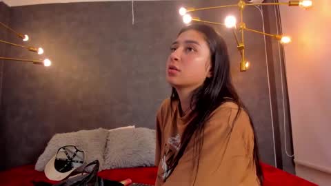 DAYRA ANGELS online show from 7, 10, 2025