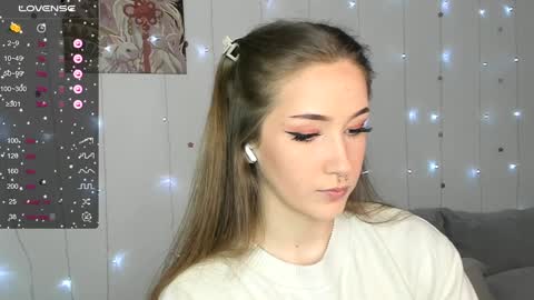 Snapshot of dazy_88 chatting on 6, 1, 2025 Dazy My Fansly online show from 6, 1, 2025