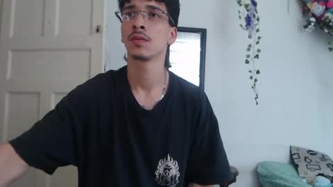 dazzayy online show from 13, 5, 2026