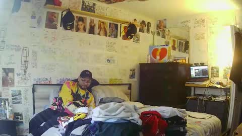 Snapshot of dbeamon92 chatting on 1, 2, 2026 dbeamon92 online show from 1, 2, 2026