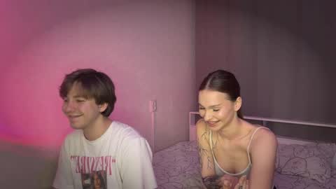 Snapshot of ddewser chatting on 4, 3, 2026 qrovers online show from 4, 3, 2026