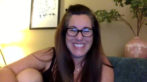 Snapshot of ddmolly chatting on 3, 1, 2025 DDMolly online show from 3, 1, 2025