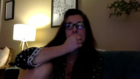 Snapshot of ddmolly chatting on 4, 1, 2025 DDMolly online show from 4, 1, 2025