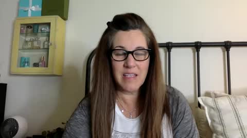 Snapshot of ddmolly chatting on 5, 1, 2025 DDMolly online show from 5, 1, 2025