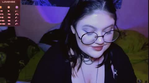 Luna online show from 18, 12, 2025