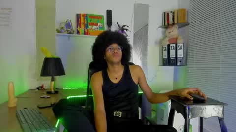 Snapshot of deamon_devil chatting on 8, 11, 2025 deamon_devil online show from 8, 11, 2025