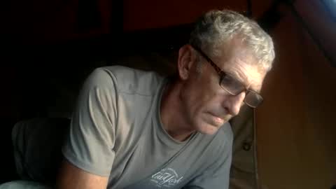 deanofflove221000 online show from 15, 1, 2026