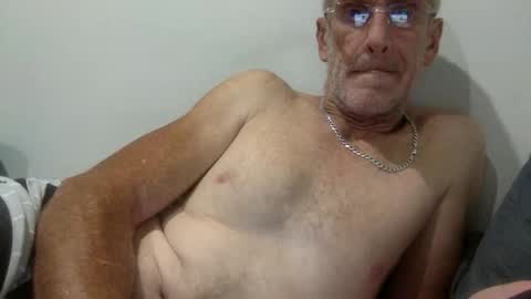 deanofflove221000 online show from 22, 2, 2026