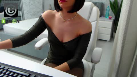 Elly online show from 20, 12, 2024