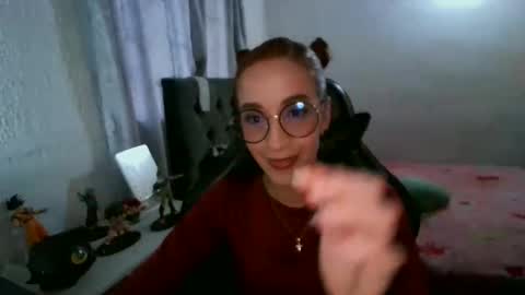 Snapshot of dear_juliet chatting on 11, 9, 2025 Juliet online show from 11, 9, 2025