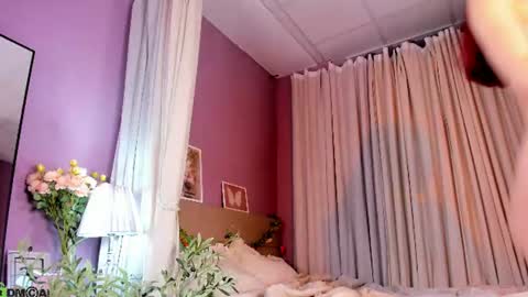 Emily GMT2 Mon 10 AM - 4 PM Wed 10 AM - 4 PM Thu 10 AM - 4 PM Fri 10 AM - 4 PM Sat 10 AM - 4 PM online show from 5, 8, 2026
