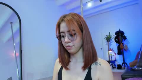 dearmilu28 online show from 2, 10, 2025