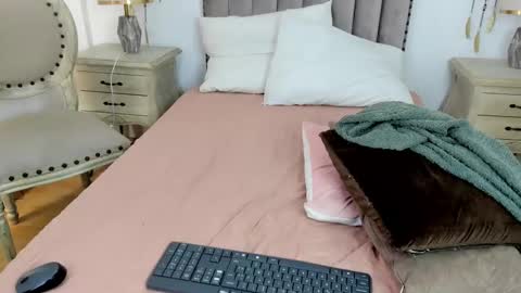 Snapshot of debora_scoot chatting on 9, 3, 2025 Debora online show from 9, 3, 2025