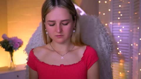 Snapshot of deboralarson chatting on 9, 10, 2025 Debora online show from 9, 10, 2025