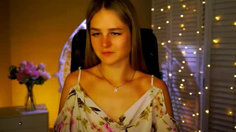 Snapshot of deboralarson chatting on 17, 11, 2025 Debora online show from 17, 11, 2025