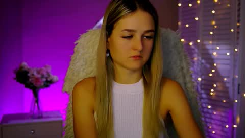 Snapshot of deboralarson chatting on 20, 11, 2025 Debora online show from 20, 11, 2025