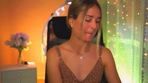 Snapshot of deboralarson chatting on 16, 5, 2026 Debora online show from 16, 5, 2026