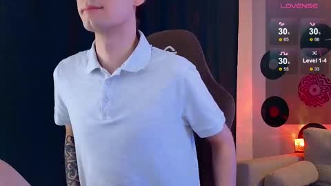 Snapshot of debugmee chatting on 2, 3, 2026 Samuel online show from 2, 3, 2026