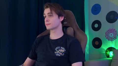 Snapshot of debugmee chatting on 7, 3, 2026 Samuel online show from 7, 3, 2026