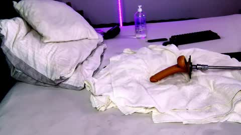 Snapshot of dee_waters chatting on 8, 3, 2026 Tikhomirov old usersname Instagram- tikhomirovandreea17 Twitter DeeaOfficial17 online show from 8, 3, 2026