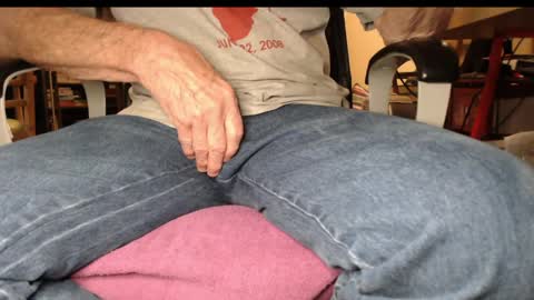 Snapshot of deeepocean chatting on 4, 4, 2026 deeepocean online show from 4, 4, 2026