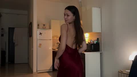 deepcute_ online show from 19, 4, 2026