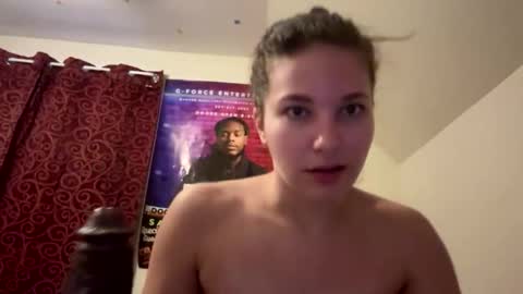 deepthroatqueen33 online show from 11, 3, 2026