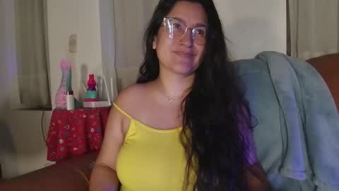 Snapshot of deesseluxure_ chatting on 1, 11, 2025 Andre online show from 1, 11, 2025