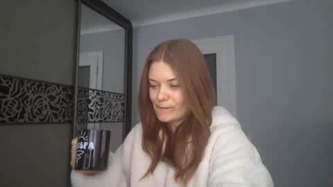 Snapshot of deettabinker chatting on 3, 3, 2026 Camila online show from 3, 3, 2026