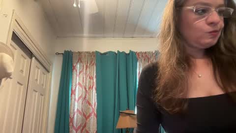 Tori online show from 6, 5, 2026
