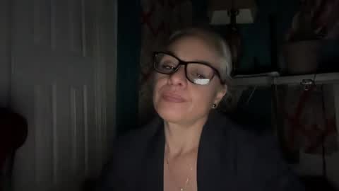 Tori online show from 8, 5, 2026