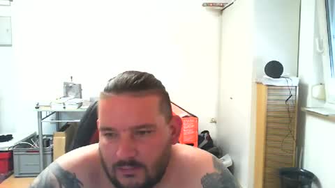 Snapshot of deinspielzeug87 chatting on 9, 8, 2026 deinspielzeug87 online show from 9, 8, 2026