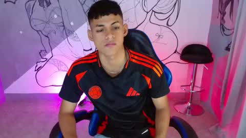 Snapshot of deivid_bigcock1 chatting on 18, 12, 2025 Deivid online show from 18, 12, 2025