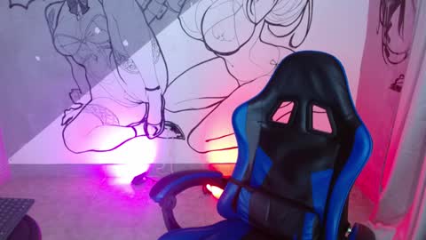 Snapshot of deivid_bigcock1 chatting on 20, 12, 2025 Deivid online show from 20, 12, 2025