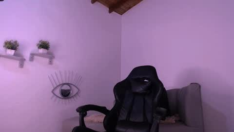  DEIVY  online show from 13, 2, 2025