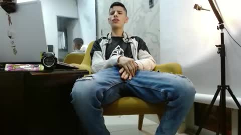 delglo online show from 5, 10, 2025