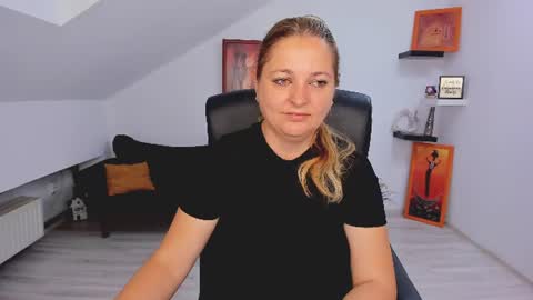 DeliciousLolly online show from 24, 6, 2026