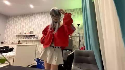 Mila online show from 15, 11, 2025