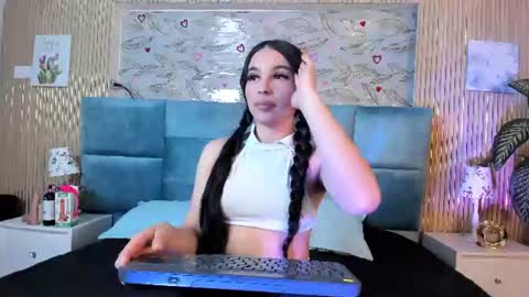 Snapshot of delphine_doll chatting on 28, 6, 2026 Delia online show from 28, 6, 2026