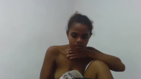 Snapshot of delphineee chatting on 6, 3, 2026 delphine online show from 6, 3, 2026