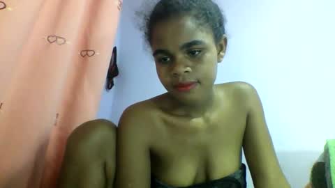 delphine online show from 28, 3, 2026