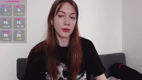 Demi. not your babybabebb and other shit online show from 15, 9, 2025